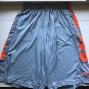 Nike Elite Shorts size Large